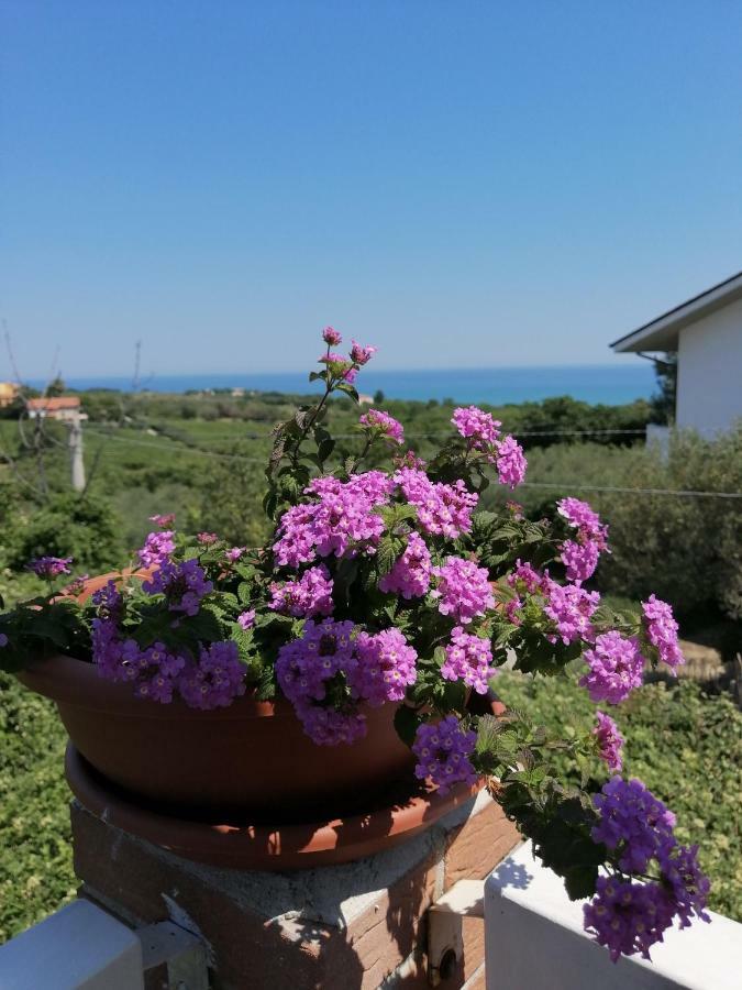 Апартаменты La Collina Del Riccio Ортона Экстерьер фото